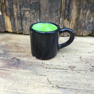 tazzina caffè cilindrica nera e verde mela